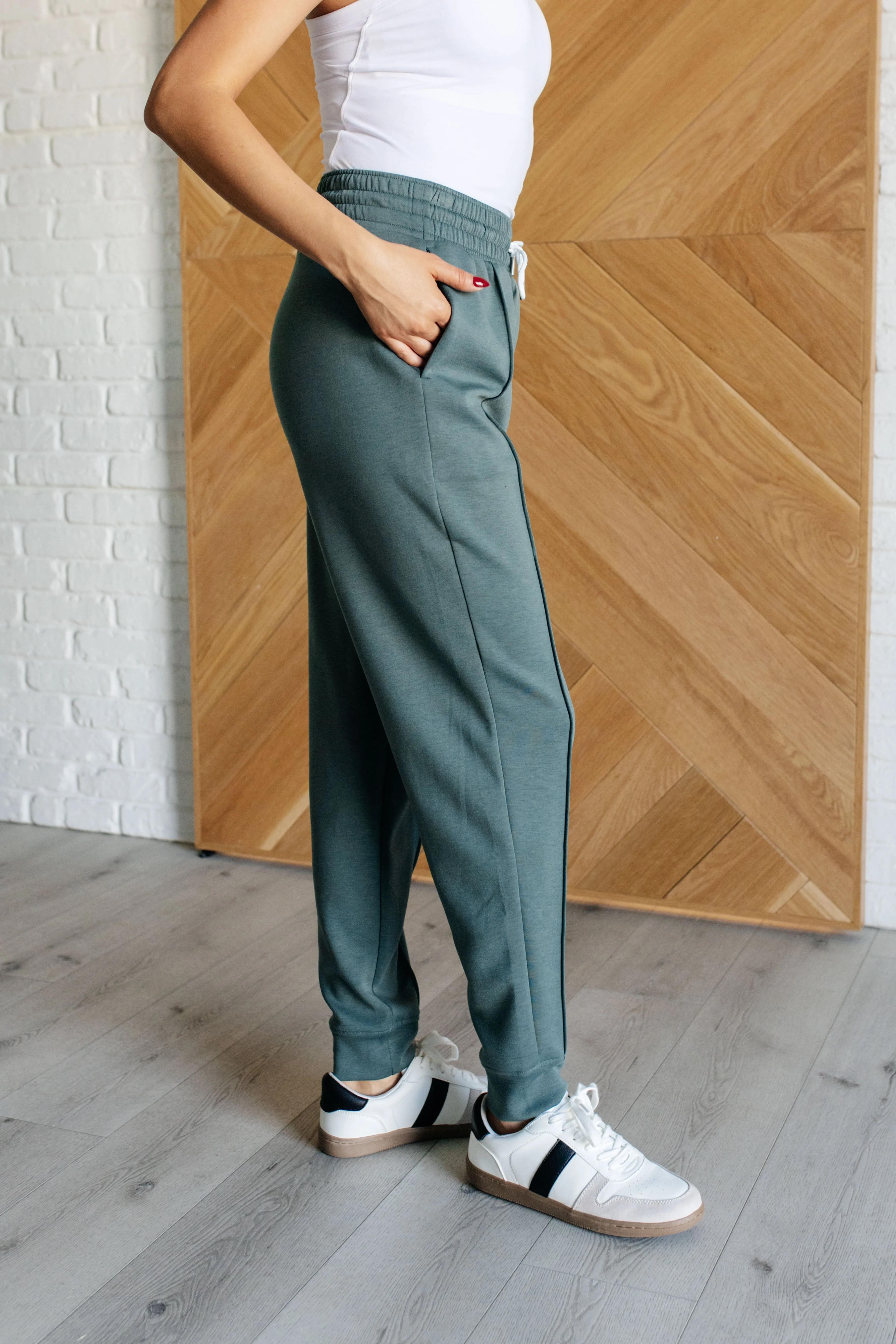 Center Seam Scuba Joggers in Ash Jade - 10/16