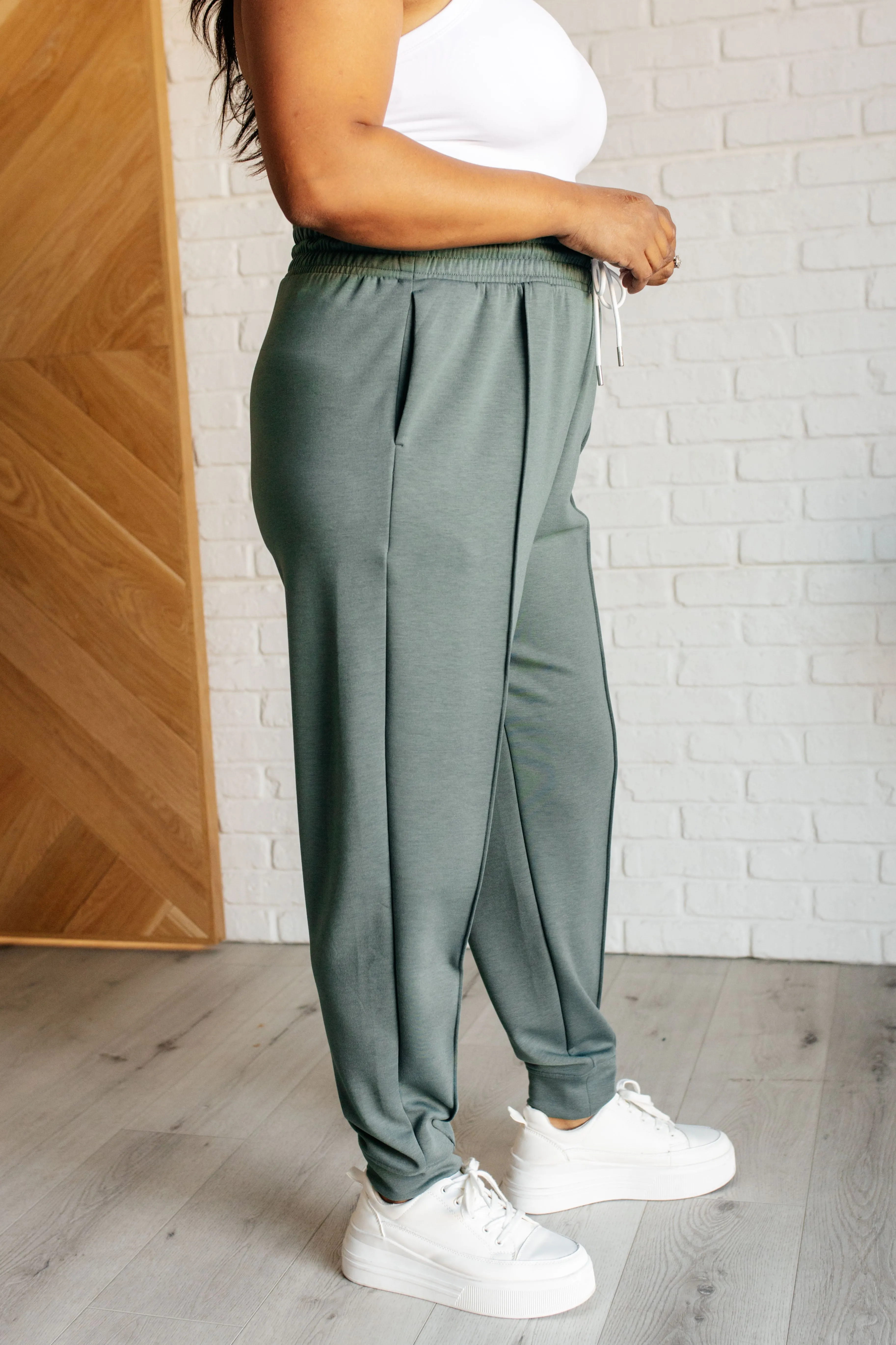 Center Seam Scuba Joggers in Ash Jade - 10/16